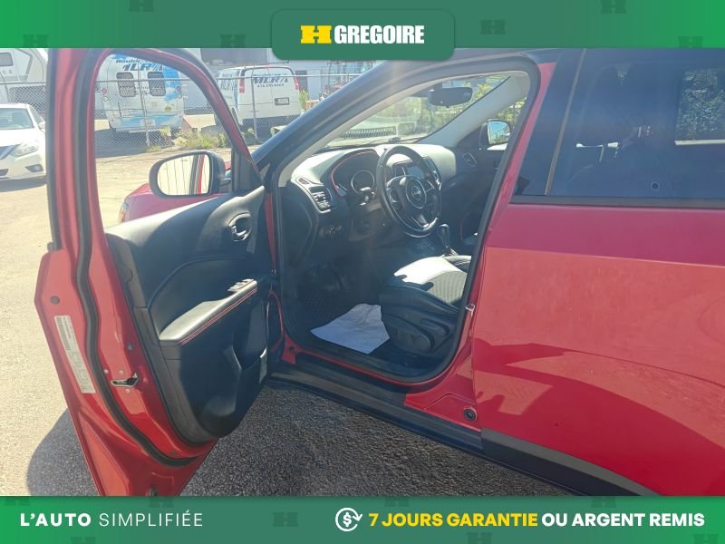 2021 Jeep Compass Red Laval - photo #11