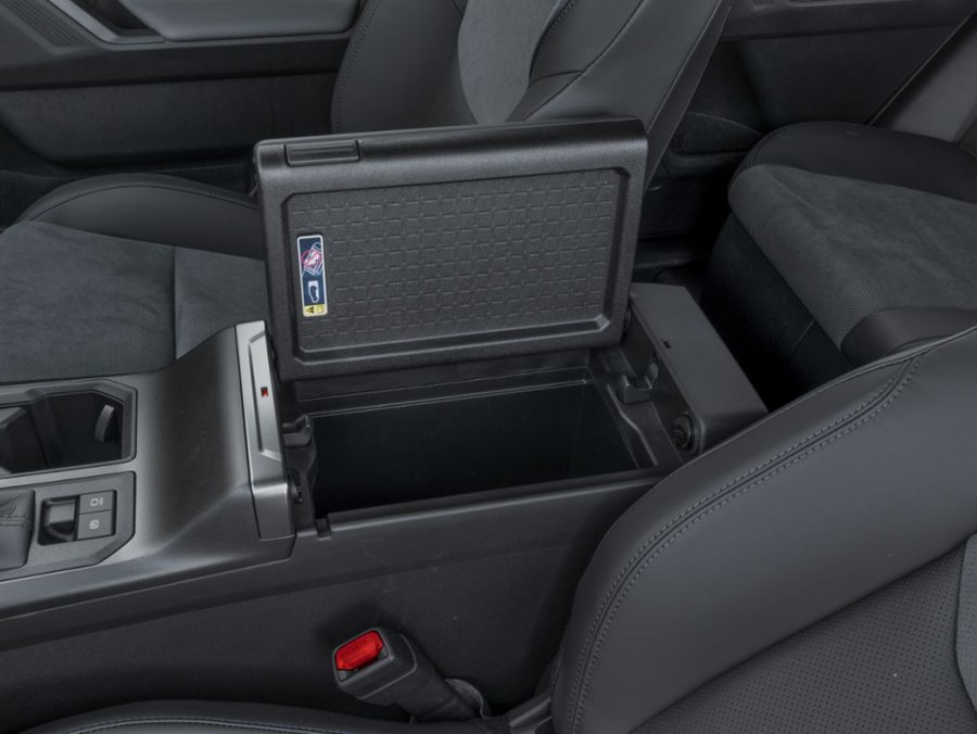Toyota RAV4 XSE 2026 gray