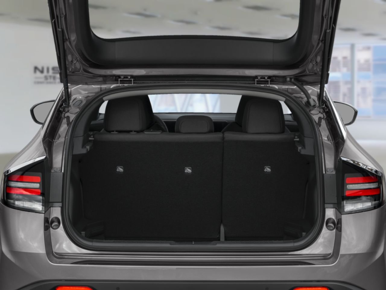 2026 Nissan LEAF Gun Metallic Ste-Agathe des Monts - photo #4