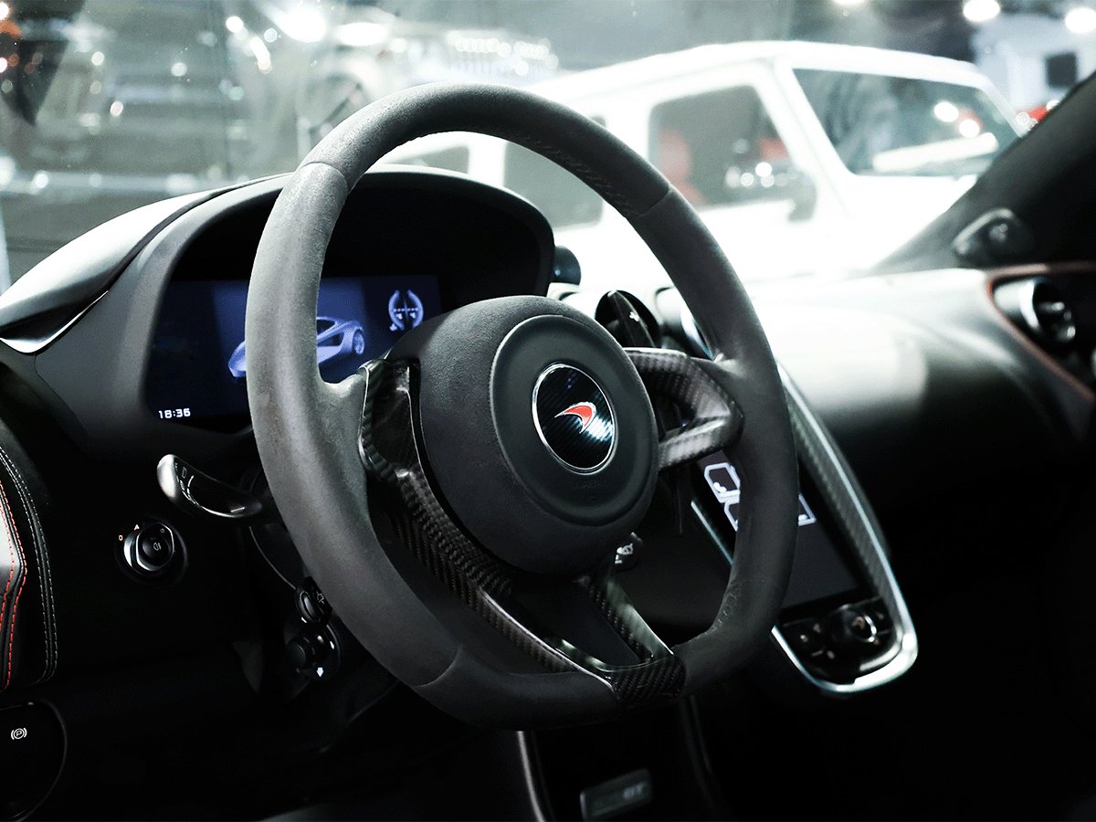 2018 McLaren 570GT Black Saint-Eustache - photo #16