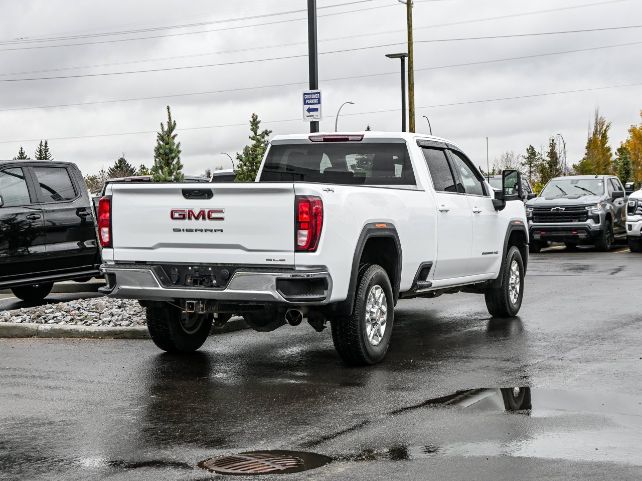 2024 GMC Sierra 3500HD 4WD Crew Cab 159 SLE White Sherwood Park - photo #12