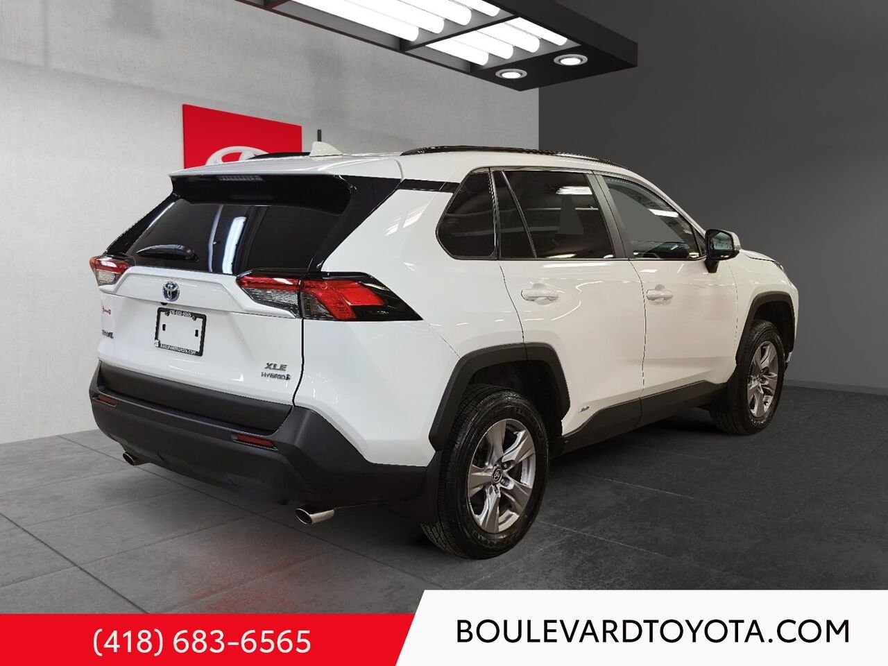 Toyota RAV4 Hybride 100281A-85 | XLE, AWD 2024 Blanc Québec - photo #3