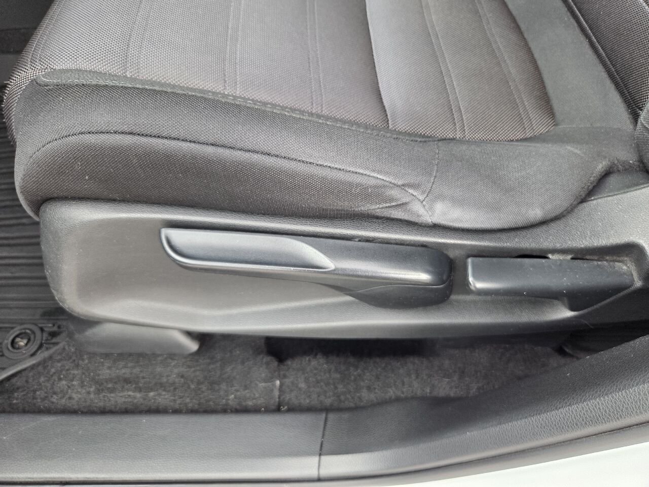 2021 Honda CR-V White Mont-Laurier - photo #15