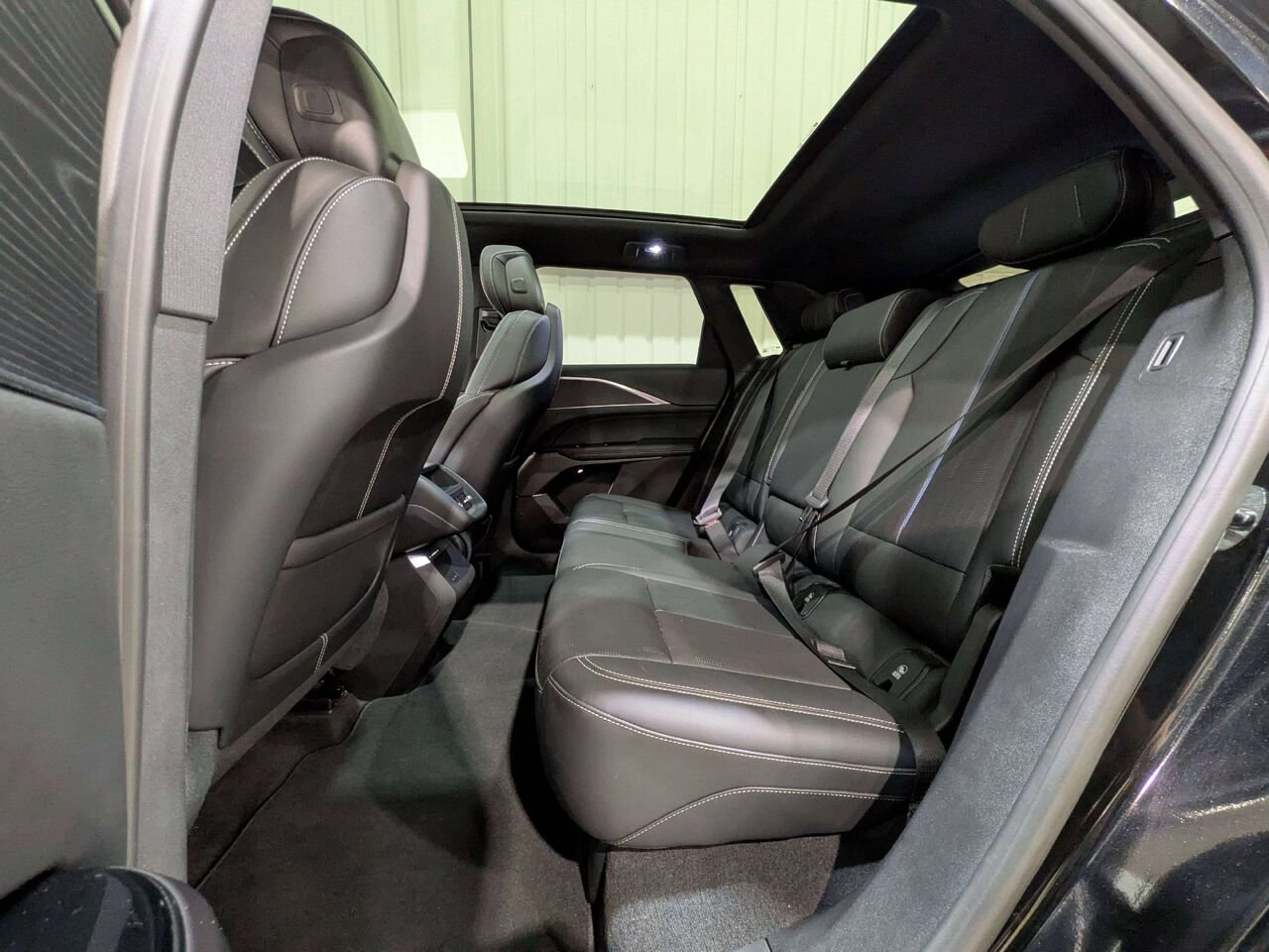 2024 Cadillac LYRIQ 4dr Sport w/1SF Black Val-David - photo #11