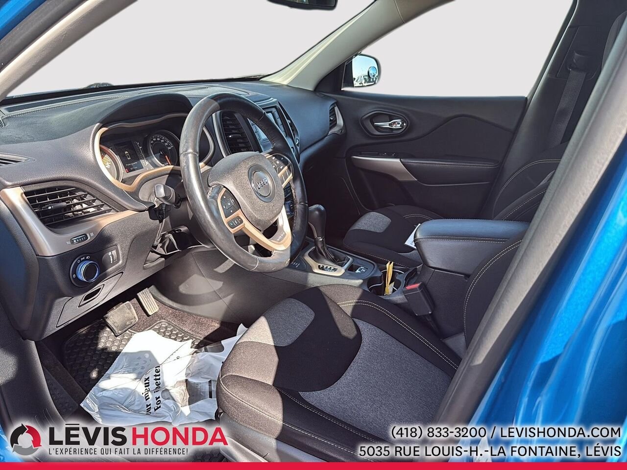 Jeep Cherokee Altitude 4WD Altitude 4x4 2018 Bleu Lévis - photo #8