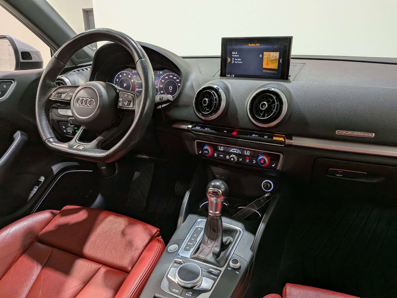 2020 Audi A3 Sedan Technik 45 TFSI quattro Silver Val-David - photo #17
