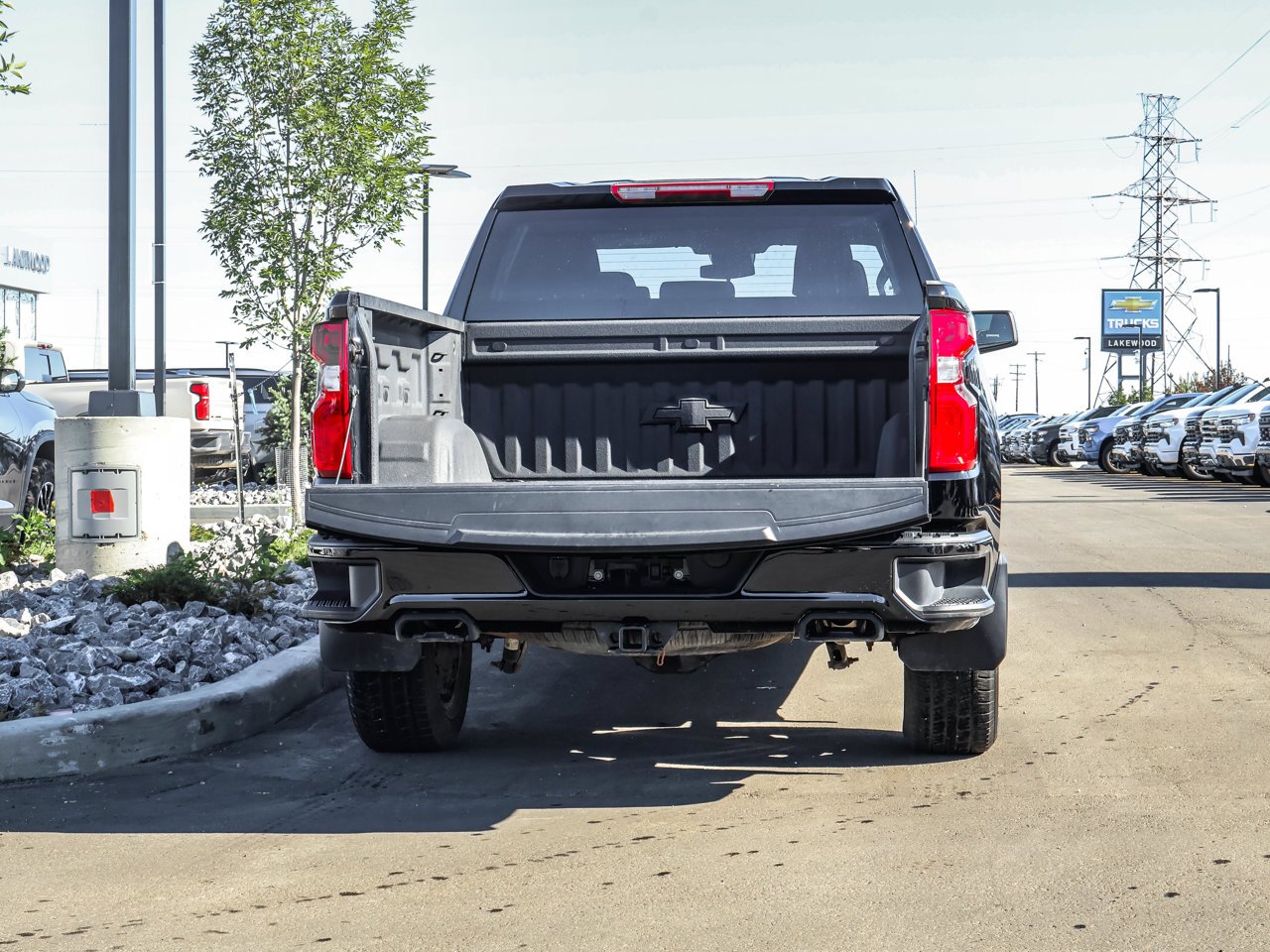 2025 Chevrolet Silverado 1500 4WD Crew Cab 147 RST Black Sherwood Park - photo #8