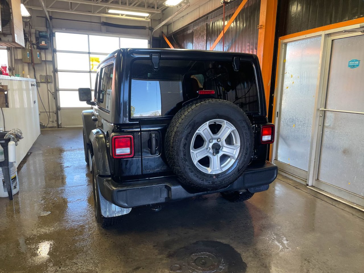 2022 Jeep Wrangler SPORT S 4X4 V6 *TOIT DUR* CARPLAY ALPINE *BAS KM* Black Saint-Jérôme - photo #4
