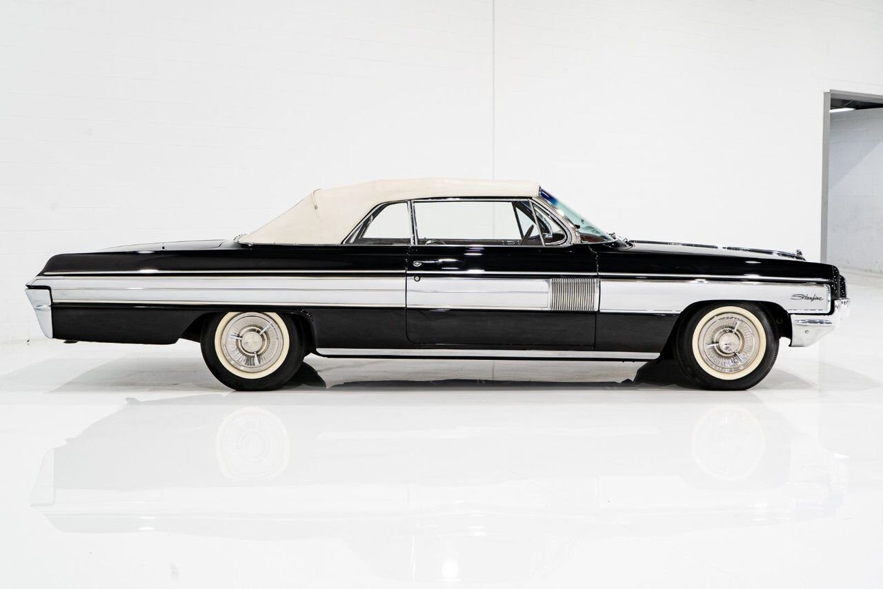 Oldsmobile Starfire Factory A/C. Single repaint and extensive ownership history **PRICE IN USD** 1962 Noir Montréal - photo #31