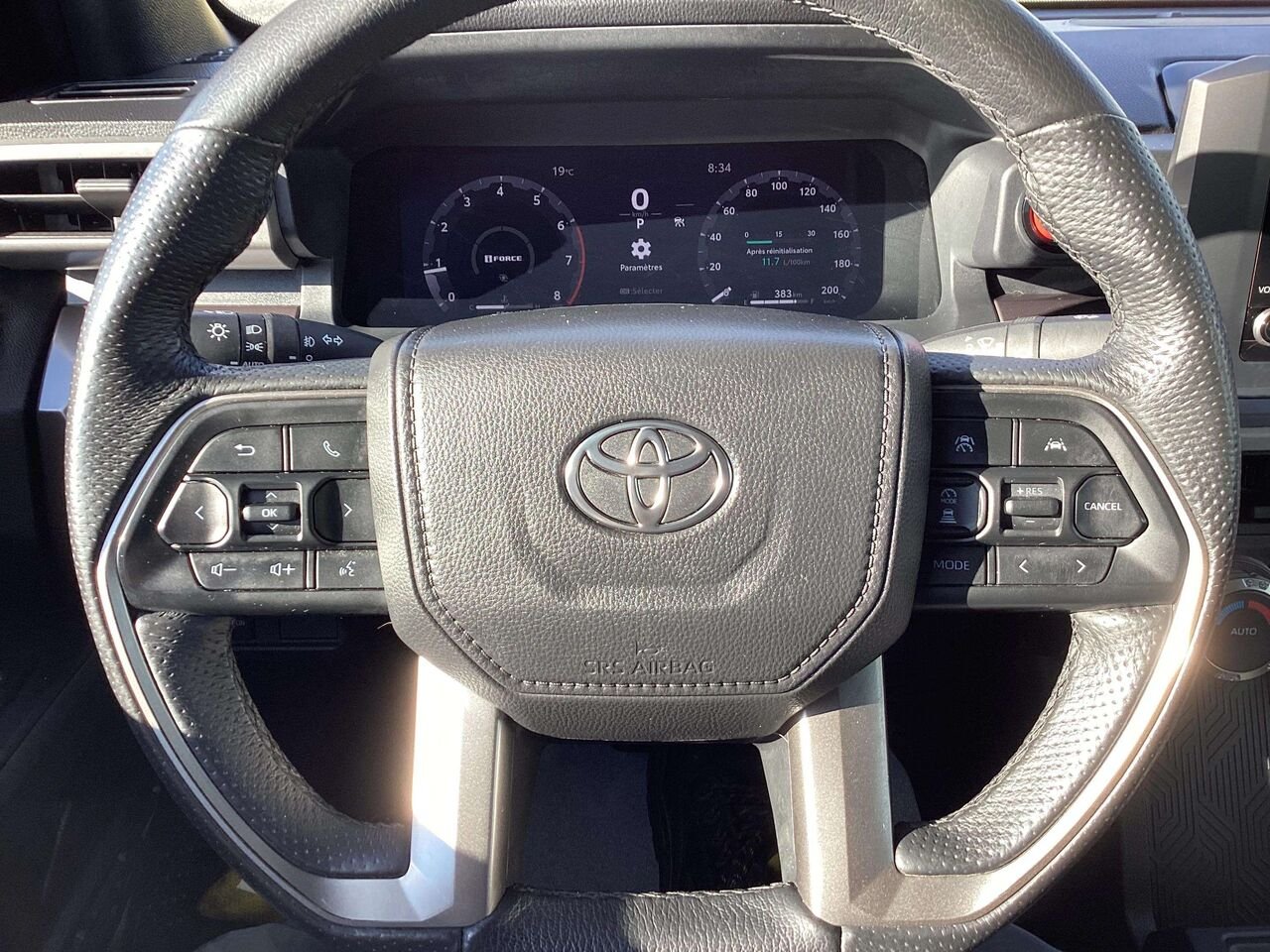 Toyota Tacoma TRD OFF ROAD 2025 Gris Gatineau - photo #12