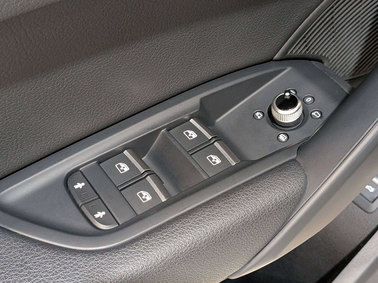 2019 Audi Q5 Technik 45 TFSI quattro Silver Val-David - photo #36