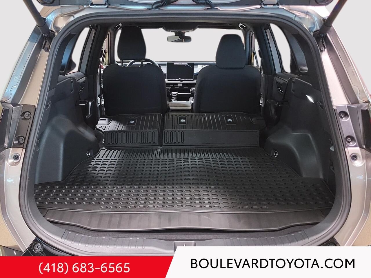 2026 Toyota RAV4 PRIME 550016-45 | SE PHEV, AWD Brown Québec - photo #19