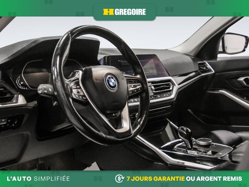 BMW 330 729903 | 330e HYB PLUT IN AUTO A/C CUIR TOIT NAV GR ELECT M 2022 Blanc Laval - photo #11