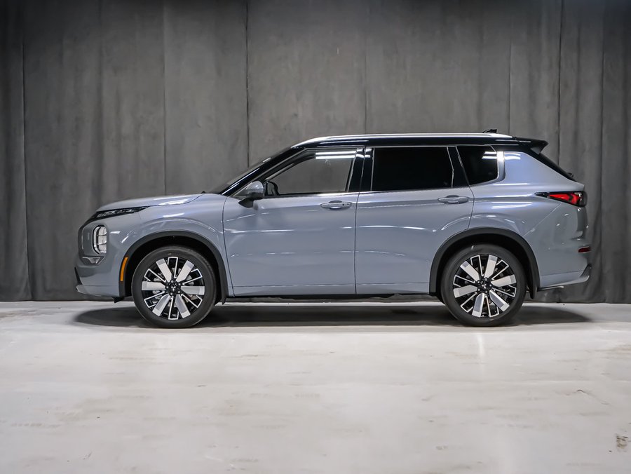 2026 Mitsubishi Outlander GT Moonstone Grey/Black Roof