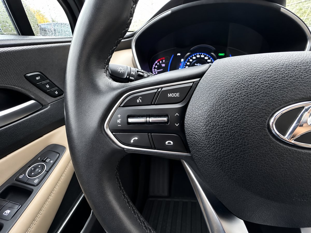 Hyundai SANTA FE 2019 Brun Saint-Basile-le-Grand - photo #12