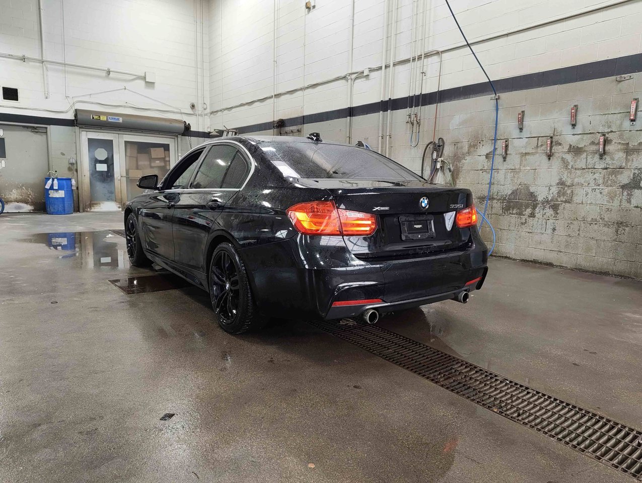 2015 BMW 3 Series 4dr Sdn 335i xDrive AWD Black Sherwood Park - photo #4