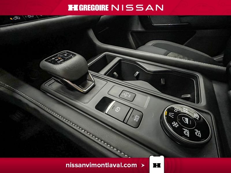 Nissan Pathfinder 2024 Gris Laval - photo #22