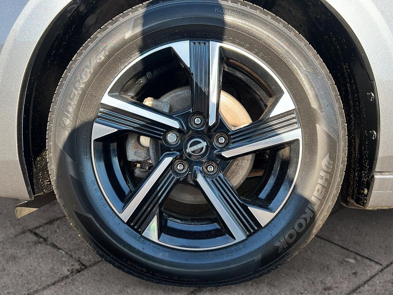 Nissan Rogue SV 2023 Gris Québec - photo #25