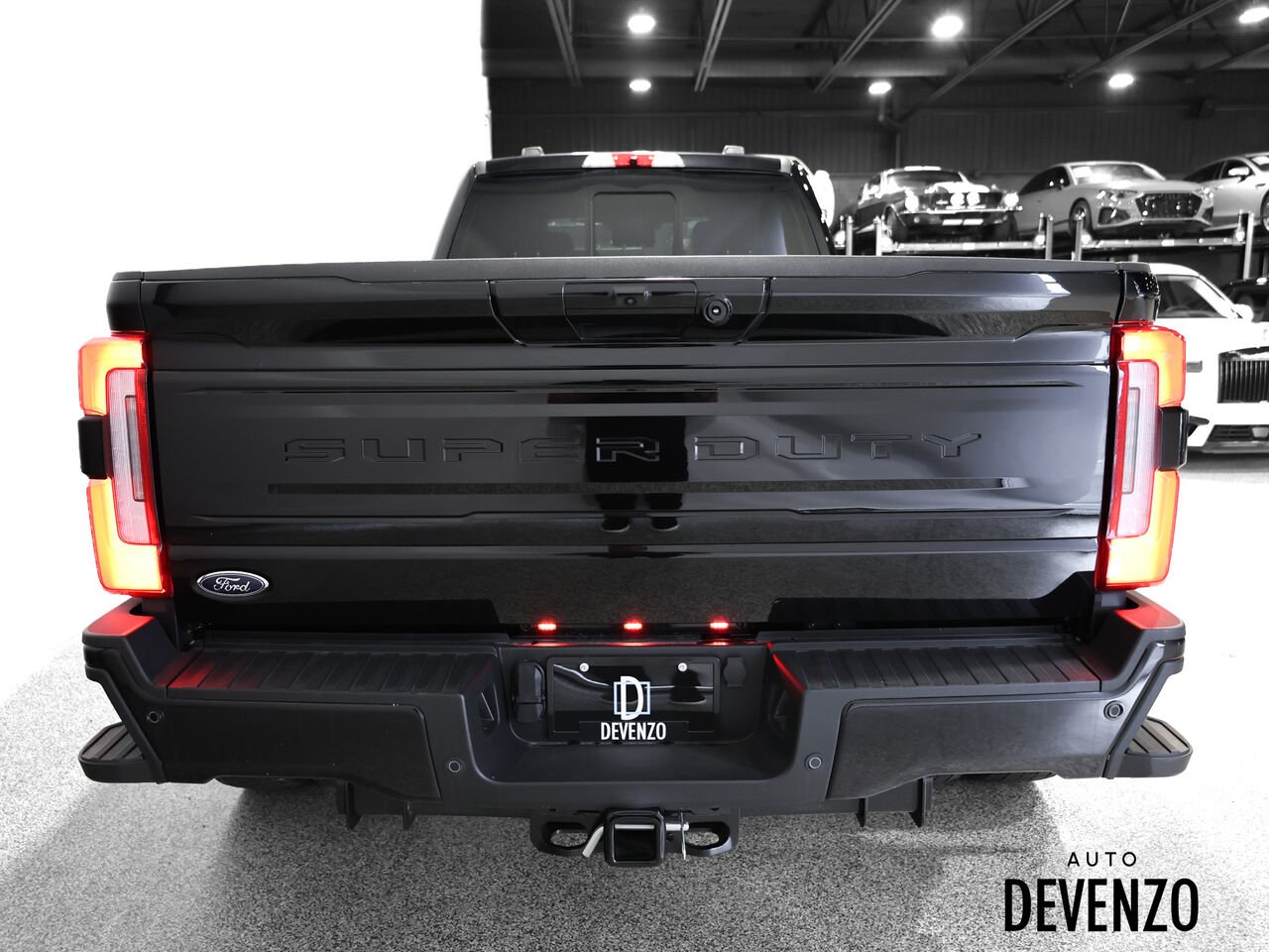 2026 Ford Super Duty F-450 DRW Black Saint-Eustache - photo #4