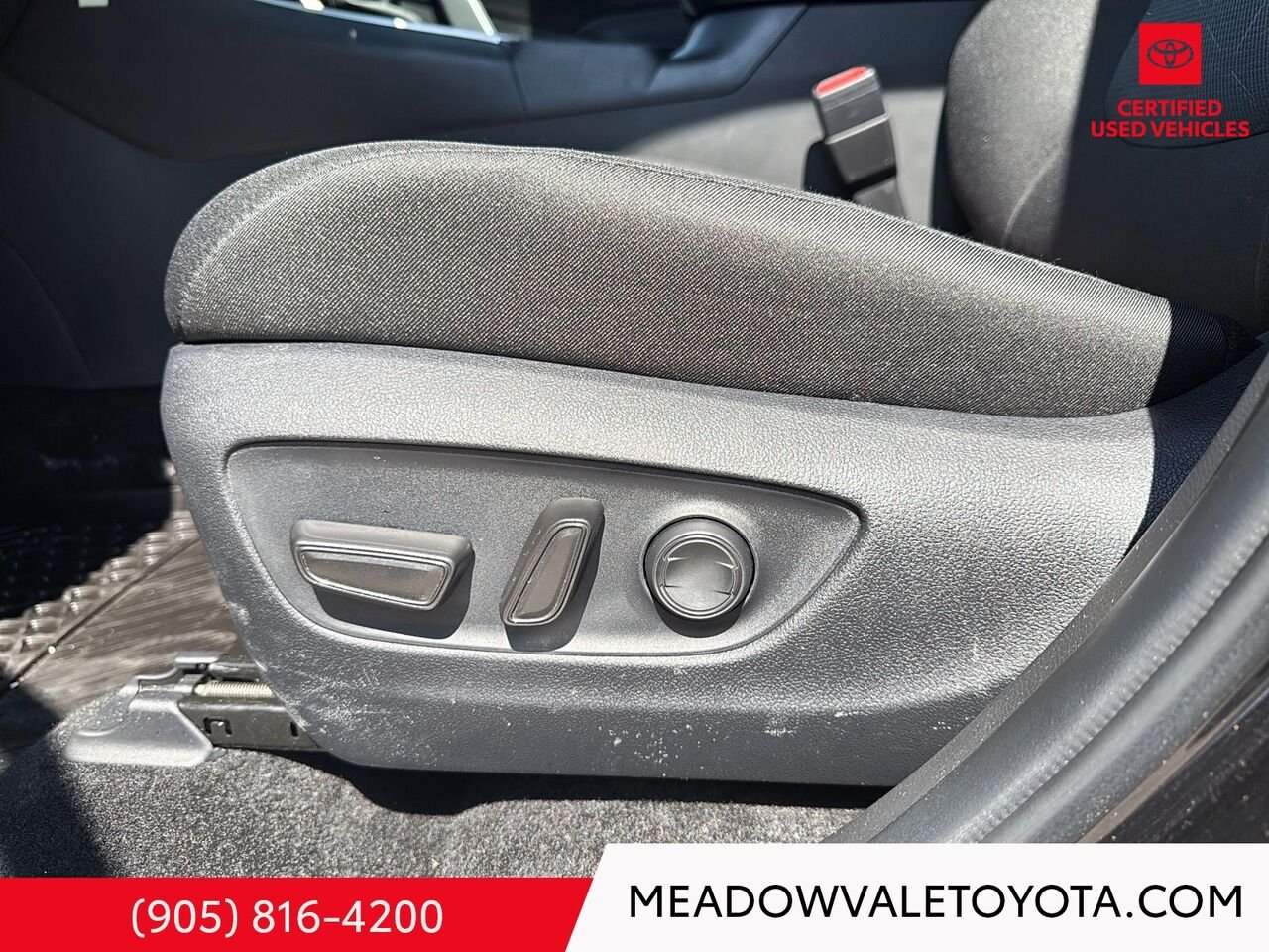2025 Toyota RAV4 Bluetooth Black Mississauga - photo #9