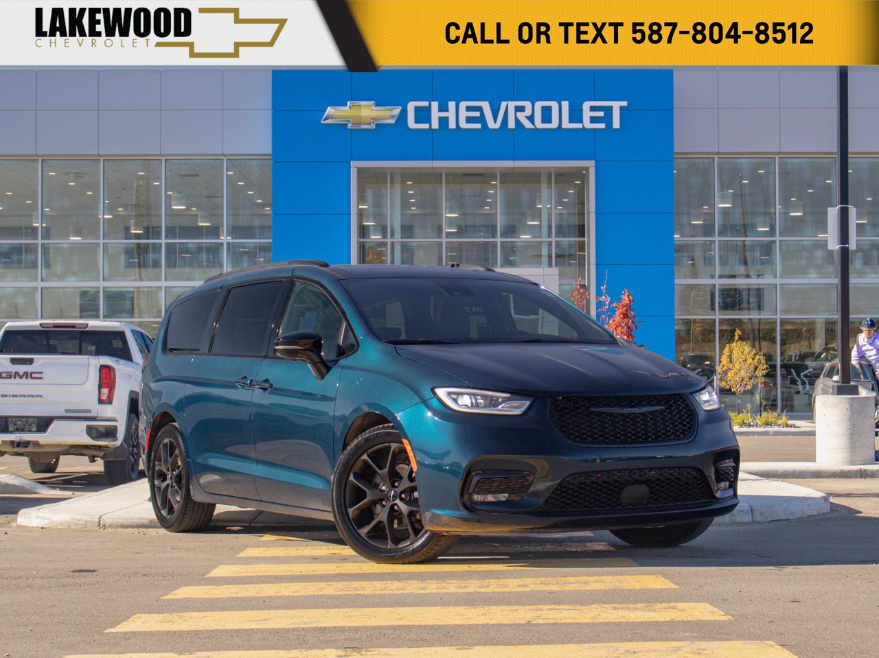 2025 Chrysler Pacifica Limited FWD Blue Sherwood Park - photo #0