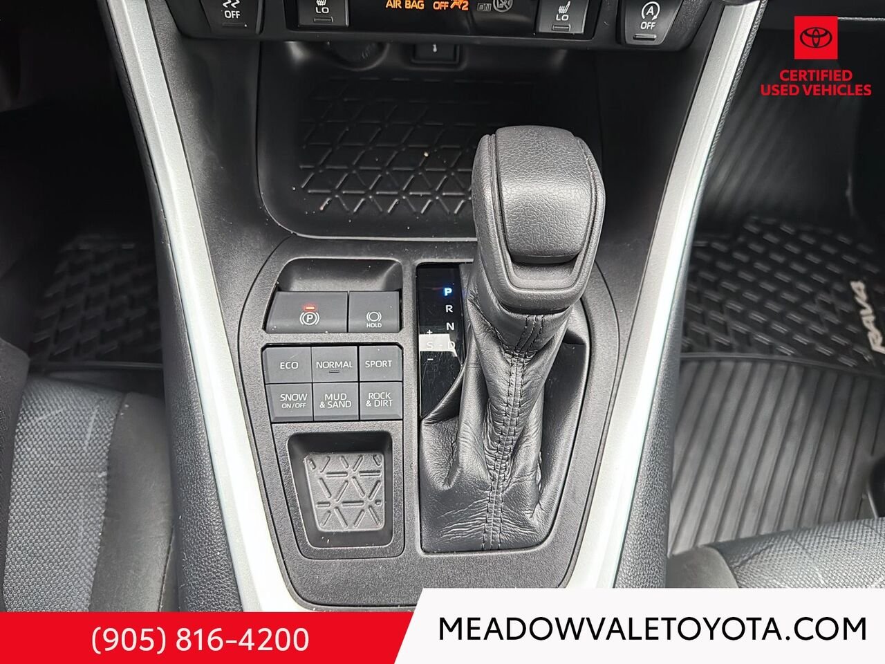 2021 Toyota RAV4 One Owner, Power Sunroof, Power Trunk, Power Seat, New Tires and Brakes all the way around Grey Mississauga - photo #17