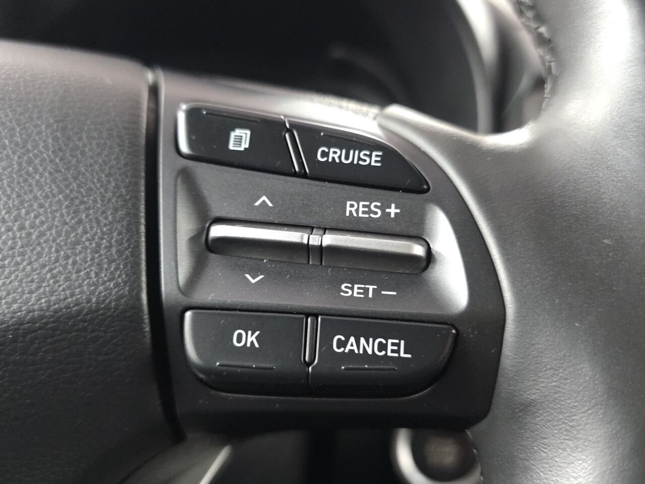 2018 Hyundai Kona 2.0L Luxe Red Val-David - photo #25