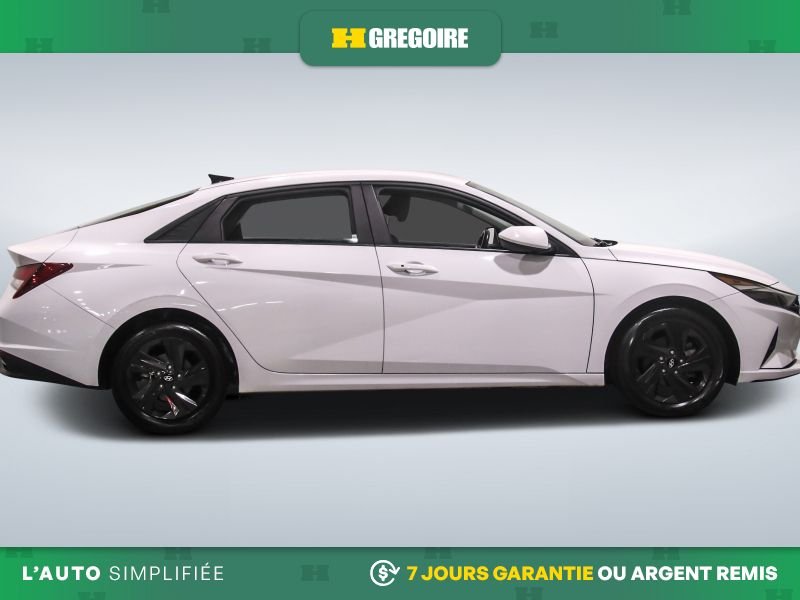 Hyundai Elantra 2022 Blanc Saint-Eustache - photo #10