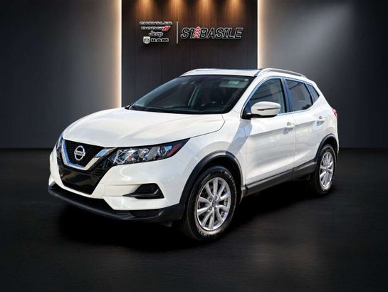 Nissan Qashqai SV FWD, MAGS, TOIT OUVRANT, DEMARREUR, SIEGES CHAU 2022 Blanc