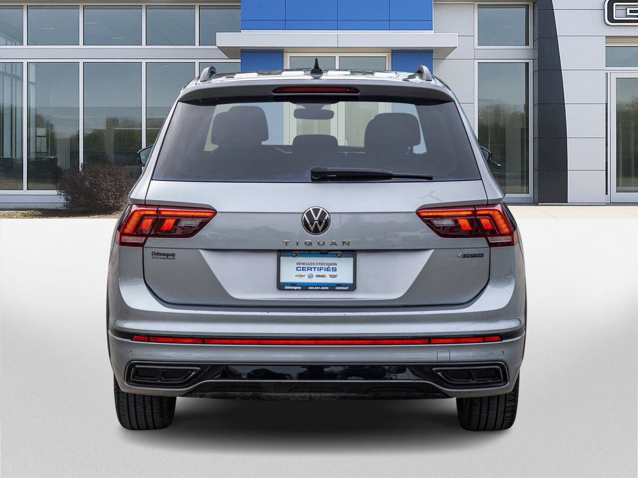 Volkswagen Tiguan Comfortline R-Line Black Edition 4MOTION 2022 Argent Châteauguay - photo #4