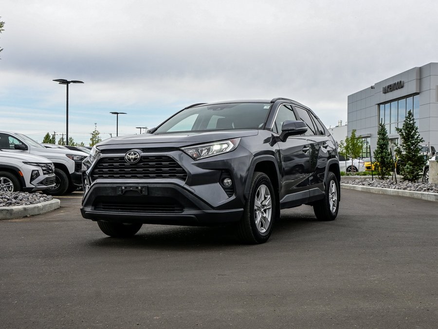 2021 Toyota RAV4 XLE AWD 2.5L | Power Sunroof Grey