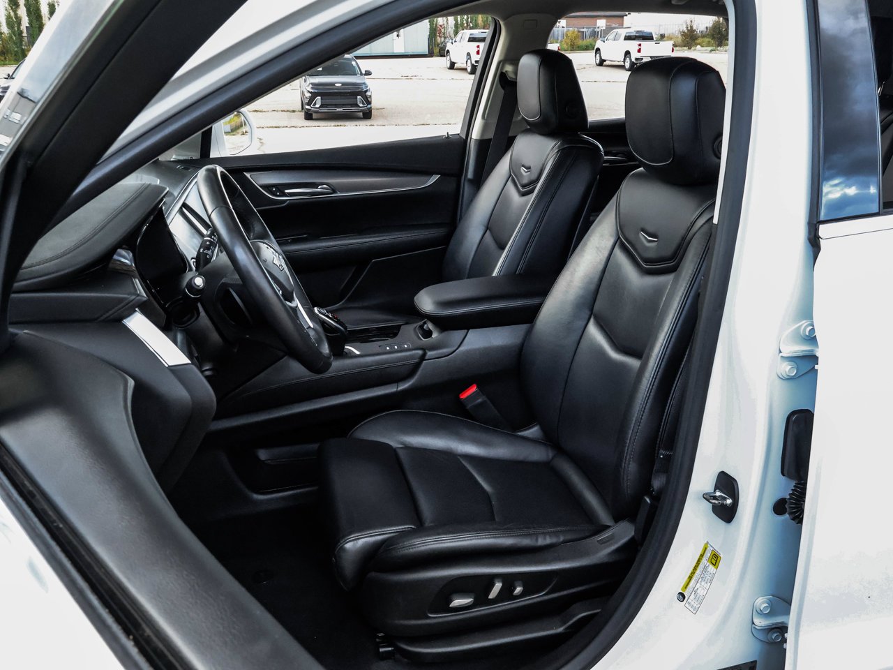2017 Cadillac XT5 AWD 4dr Luxury White Sherwood Park - photo #13