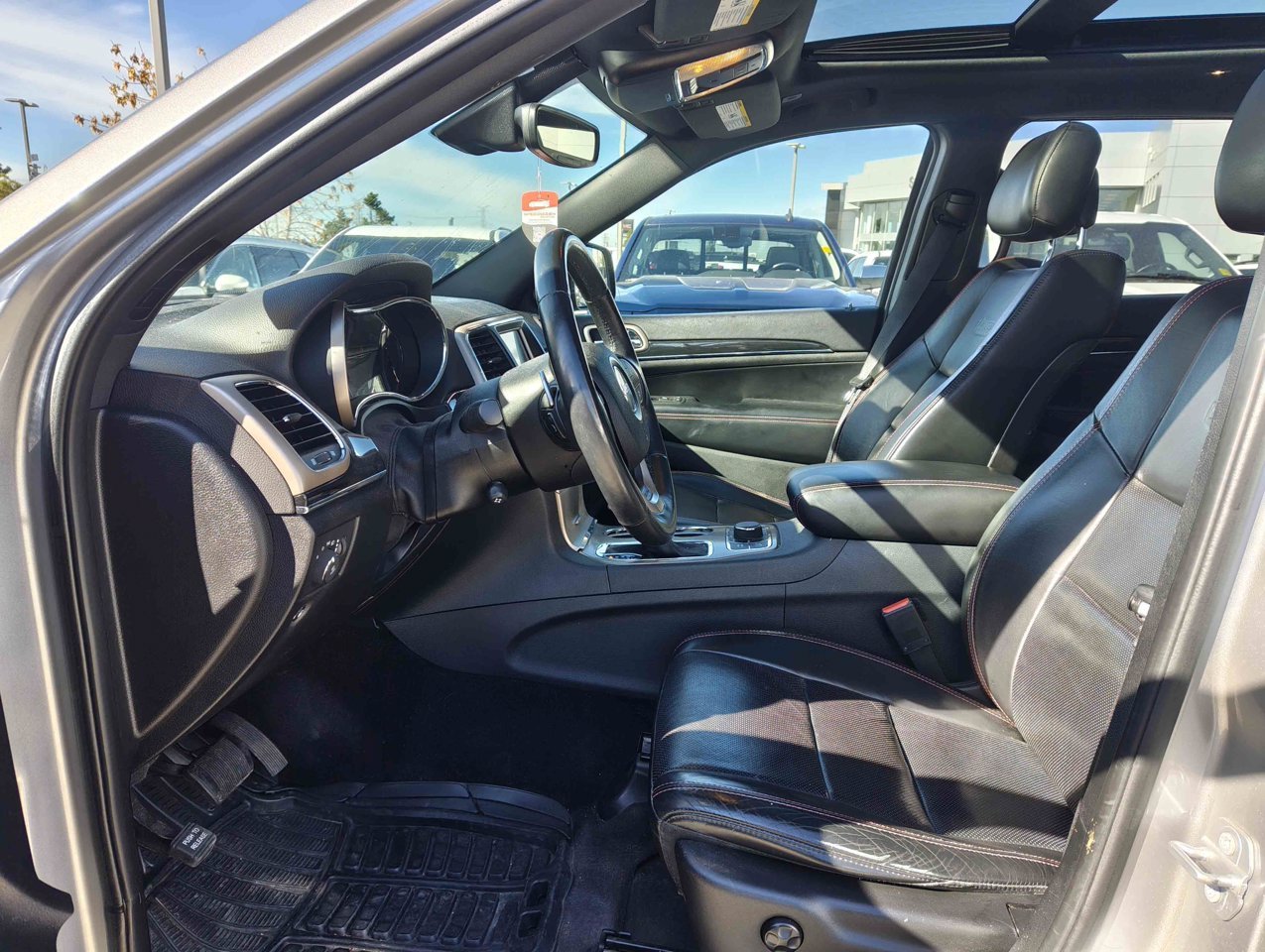 2017 Jeep Grand Cherokee 4WD 4dr Limited 75th Anniversary *Ltd Avail* Grey Sherwood Park - photo #7