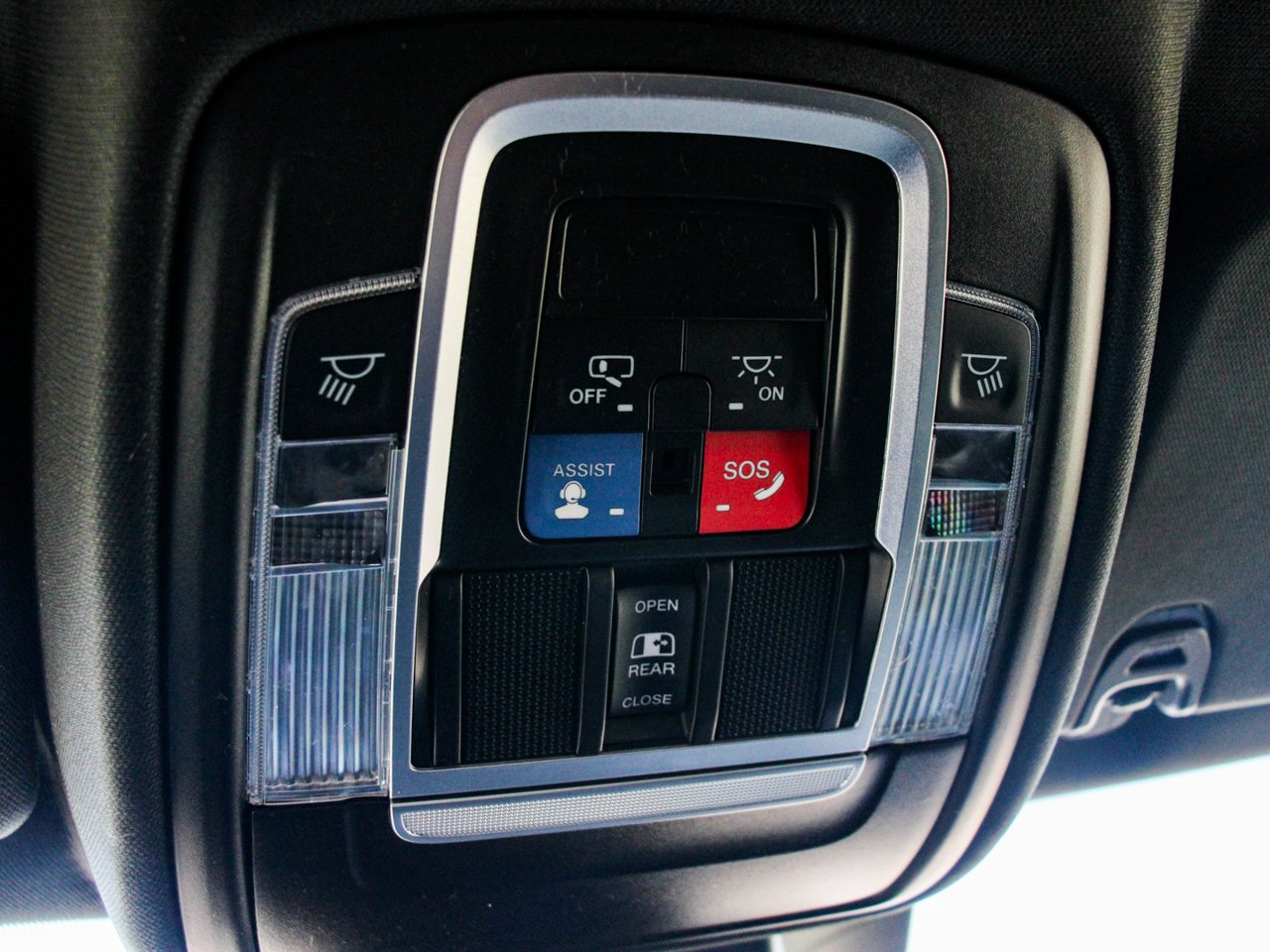 2022 Ram 1500 Sport 4x4 Crew Cab 5'7 Box Black Sherwood Park - photo #24