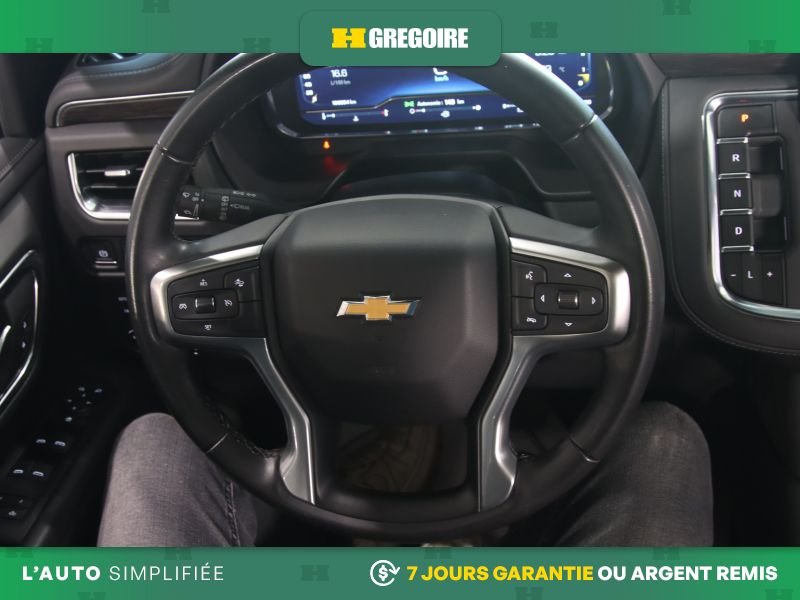 2024 Chevrolet Suburban White Laval - photo #18