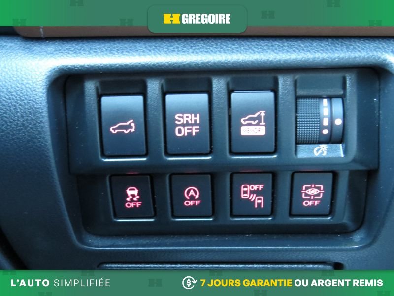 2019 Subaru Forester White Saint-Eustache - photo #26