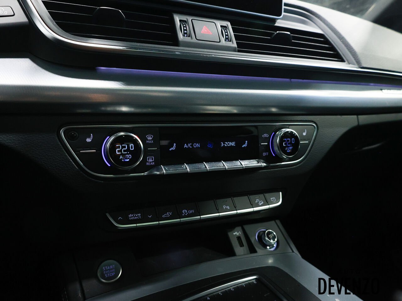 2020 Audi Q5 White Saint-Eustache - photo #18