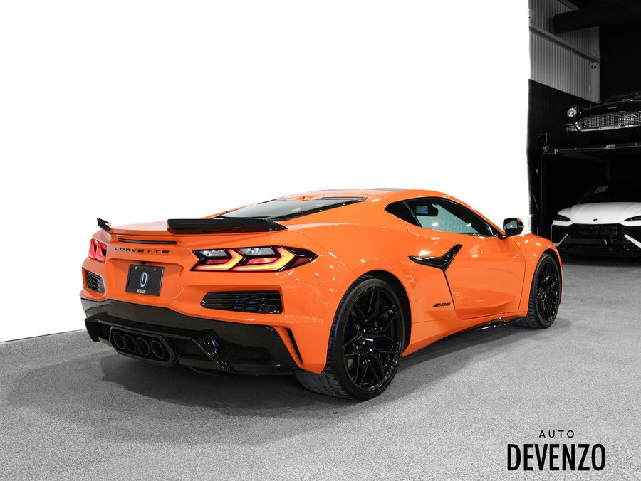 Chevrolet Corvette 2024 2024 Orange
