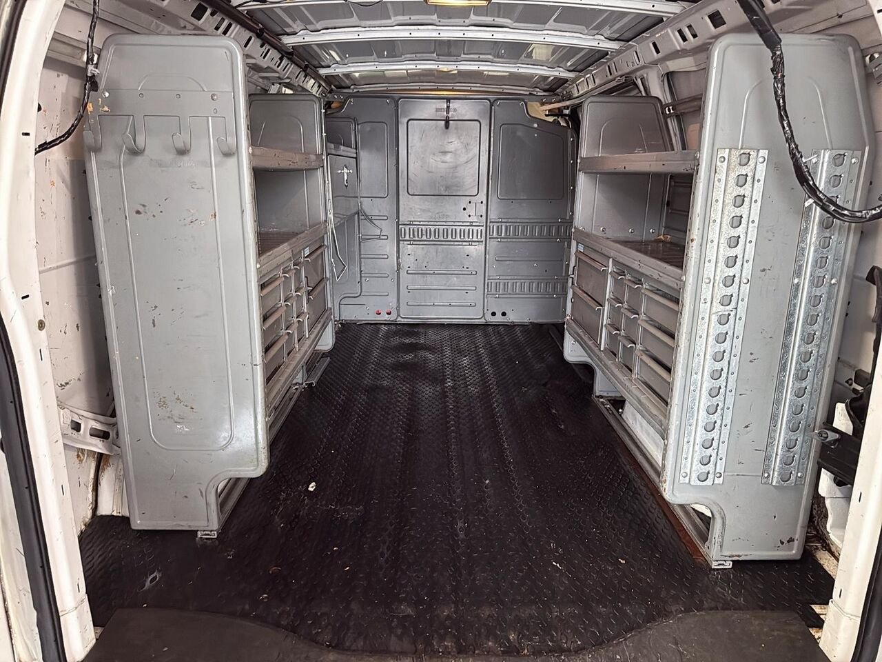 CHEVROLET EXPRESS 2500 LS 2013 Blanc Saint-Hyacinthe - photo #5