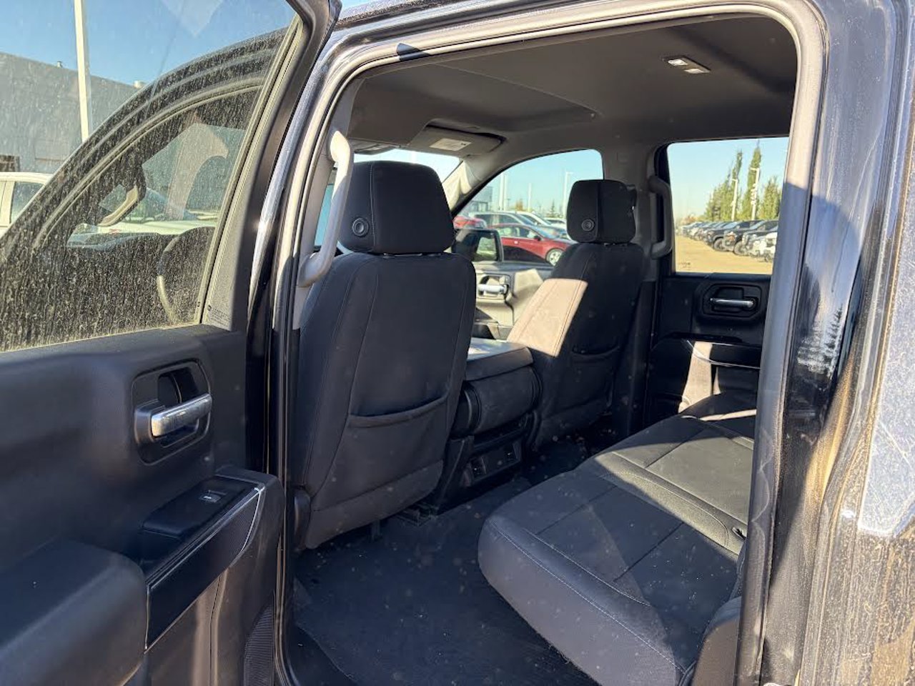 2022 Chevrolet Silverado 1500 4WD Crew Cab 147 Custom Trail Boss Black Sherwood Park - photo #5