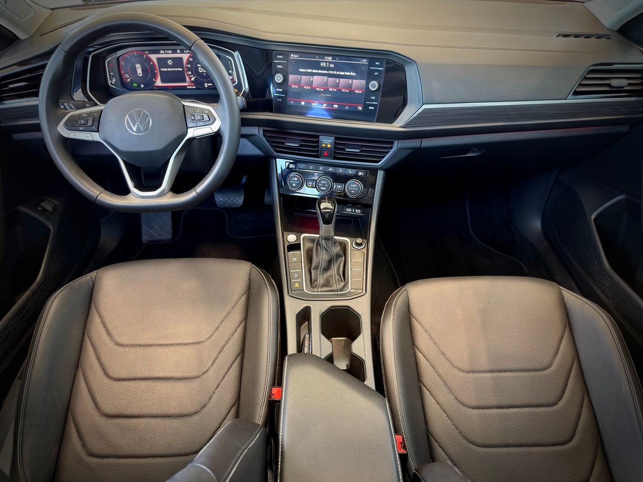 2024 Volkswagen Jetta Red Notre-Dame-des-Prairies - photo #17