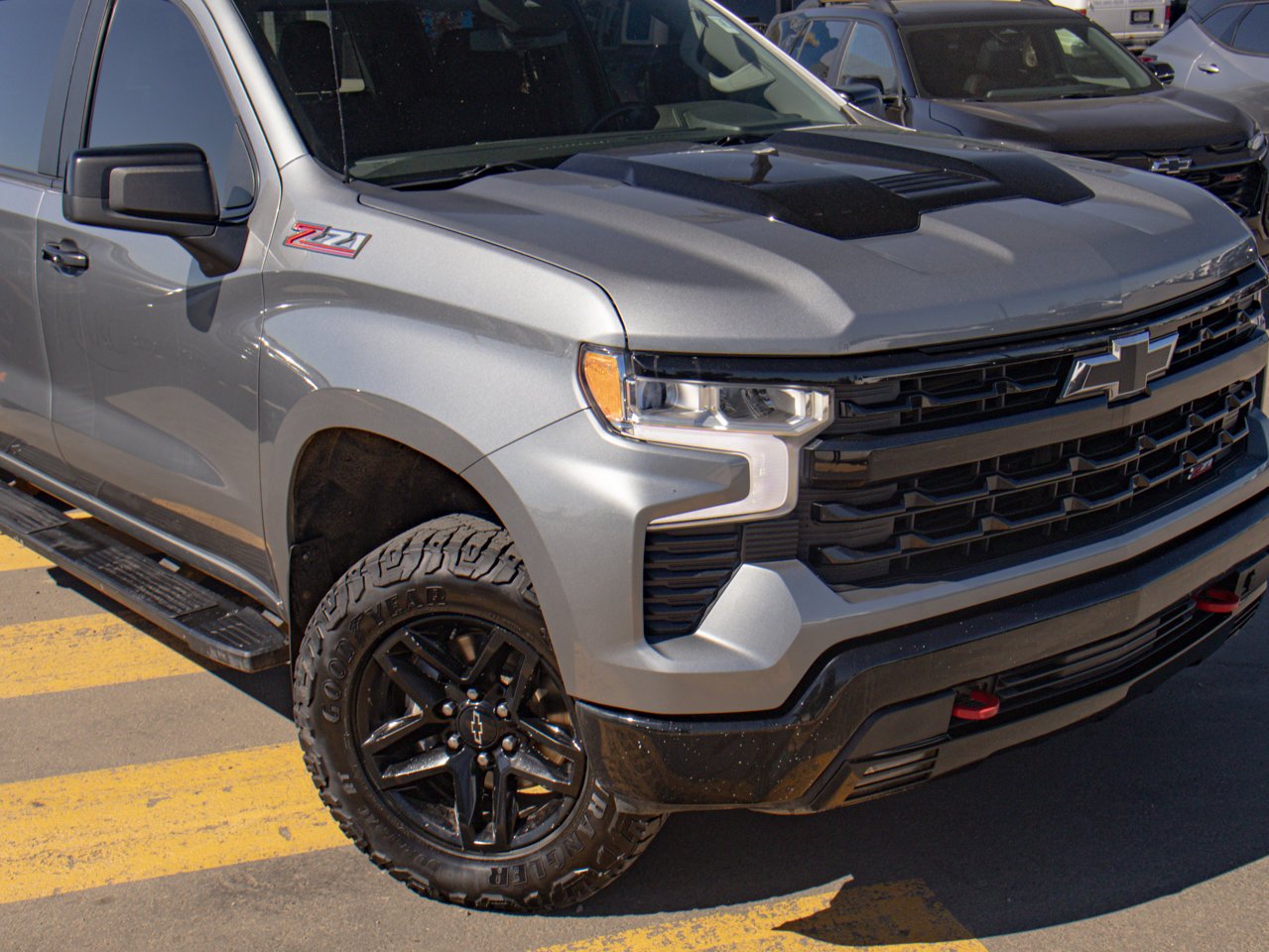 2023 Chevrolet Silverado 1500 4WD Crew Cab 147 LT Trail Boss Grey Sherwood Park - photo #14