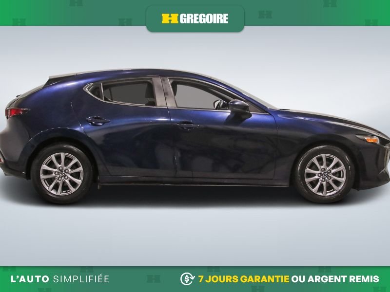 2021 Mazda 3 Blue Laval - photo #10