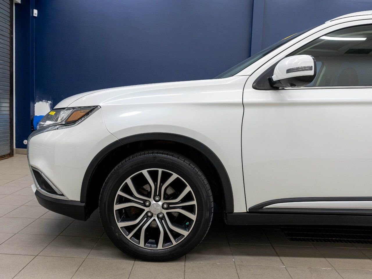 Mitsubishi Outlander ES AWD *TOIT* CUIR 7 PLACES SIÈGES CHAUFF CAM 360 2018 Blanc Saint-Jérôme - photo #33