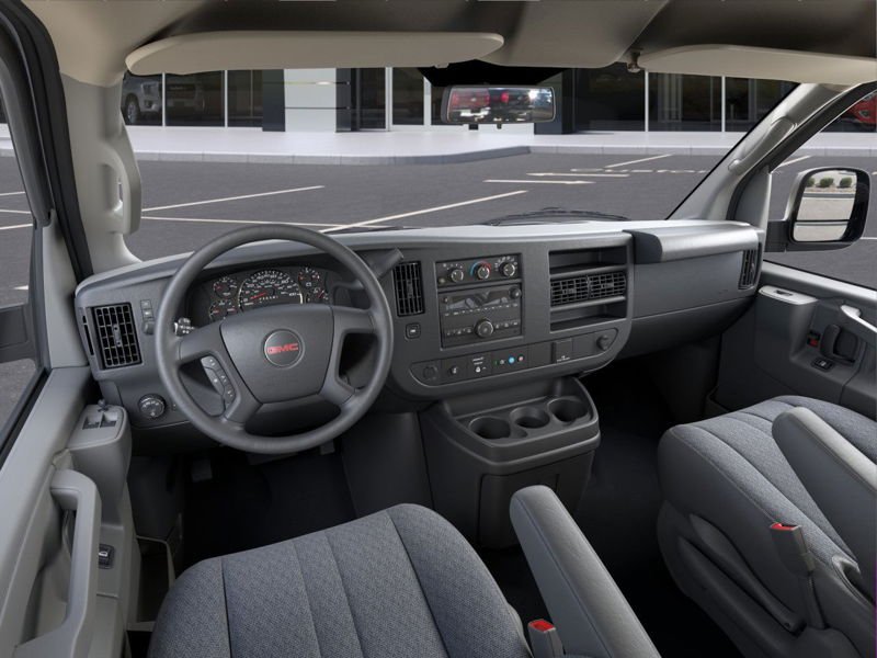 GMC Fourgonnette Savana utilitaire 2024 Noir onyx Saint-Eustache - photo #14
