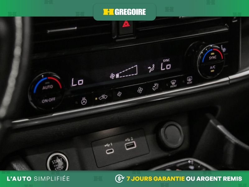 Nissan Rogue 2022 Blanc Laval - photo #20