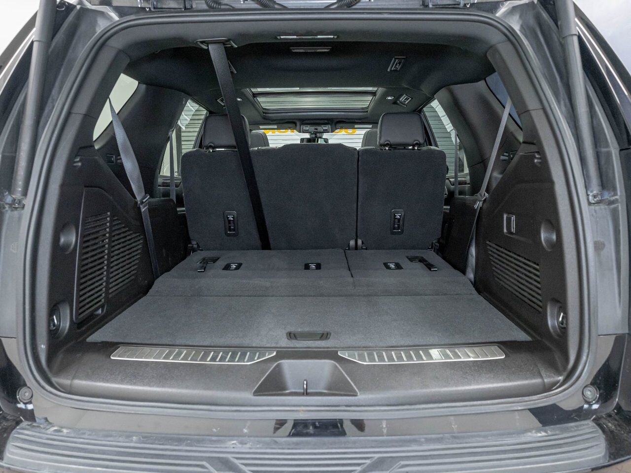 2021 Chevrolet Tahoe Z71 AWD *TOIT CUIR SIÈGES CHAUF BOSE GR REMORQ MAX Black Saint-Jérôme - photo #30