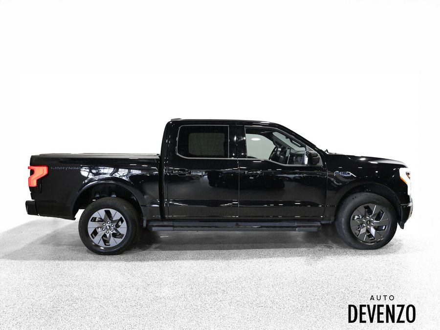 2025 Ford F-150 Lightning 2025 Black