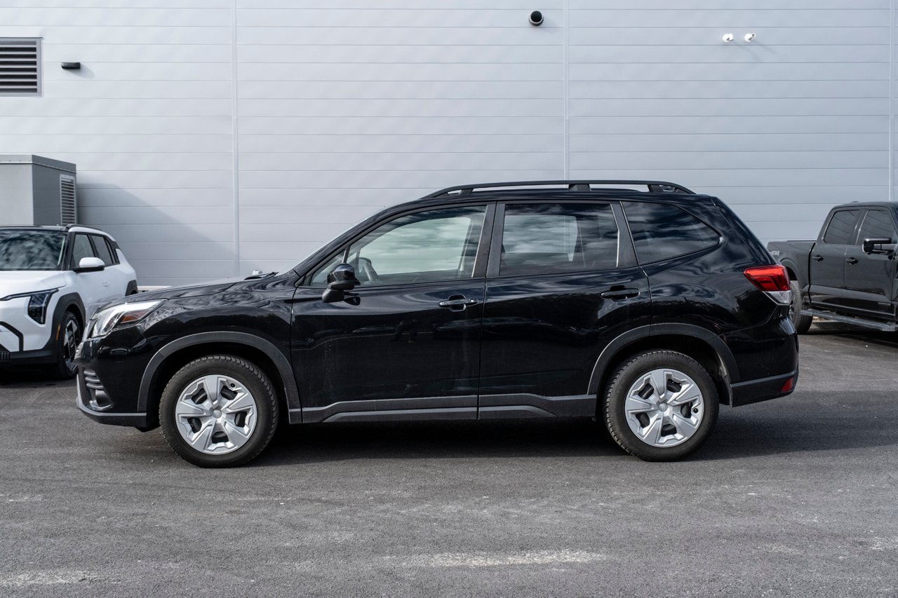 2022 Subaru Forester Black Gatineau - photo #2