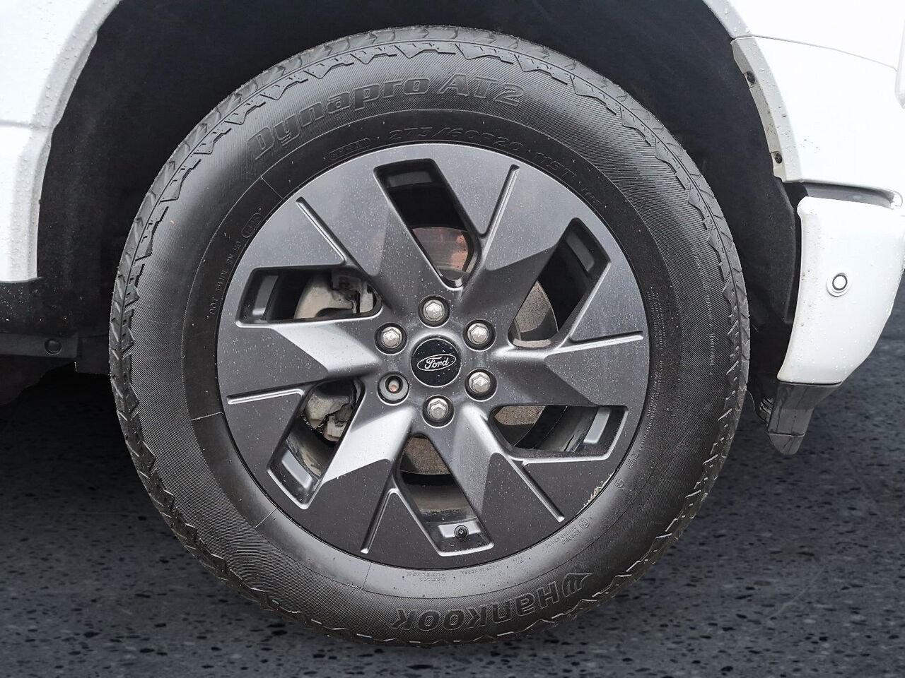 2022 Ford F-150 Lightning White Saint-Jérôme - photo #25